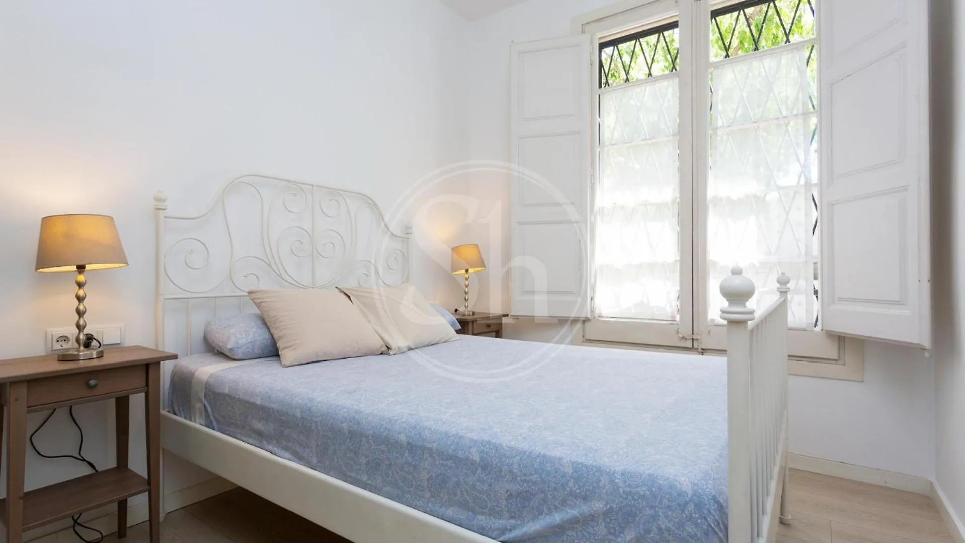 Apartamento En Sagrada Familia E Barcelona 0*,
